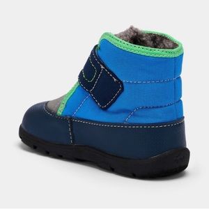 Kai Run Basics toddler Blake winter boots. size 5